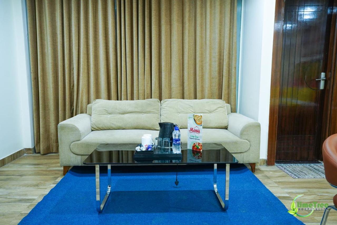 Lime Tree Hotel Near 32Nd Avenue Sector 29 Ґурґаон Екстер'єр фото